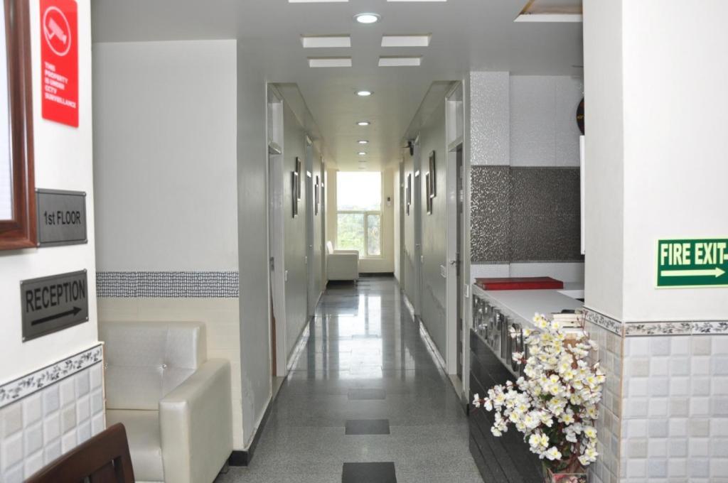 Hotel Al Gulzar Delhi  Exteriör bild