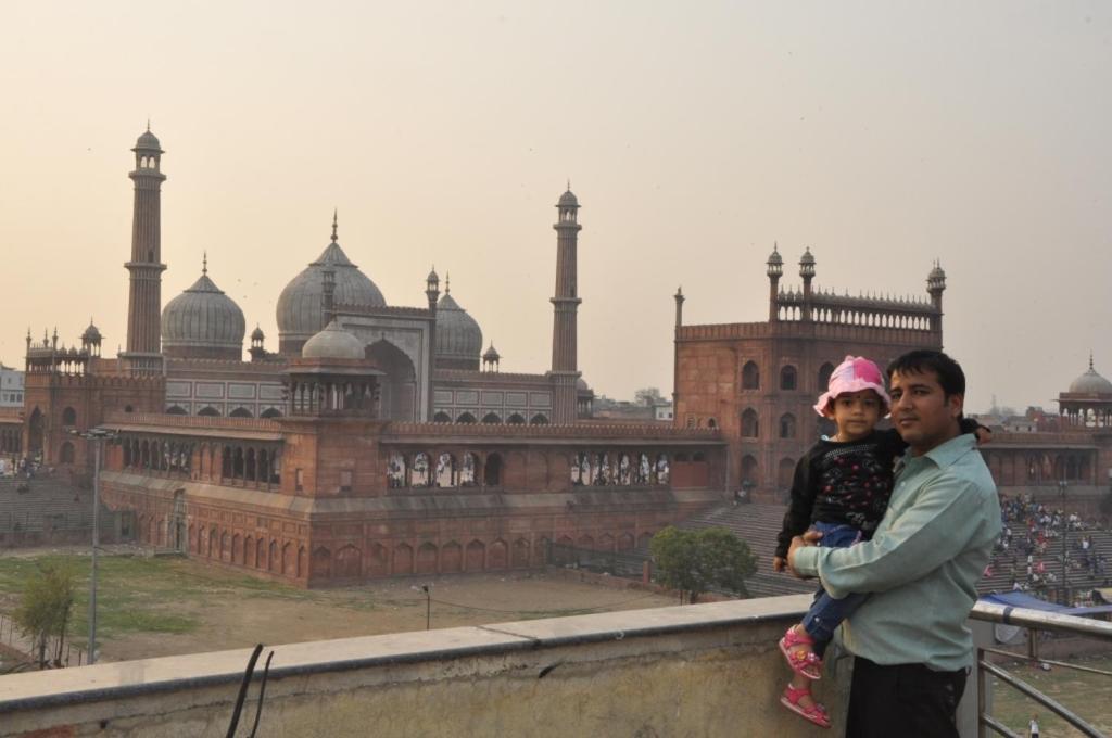 Hotel Al Gulzar Delhi  Exteriör bild